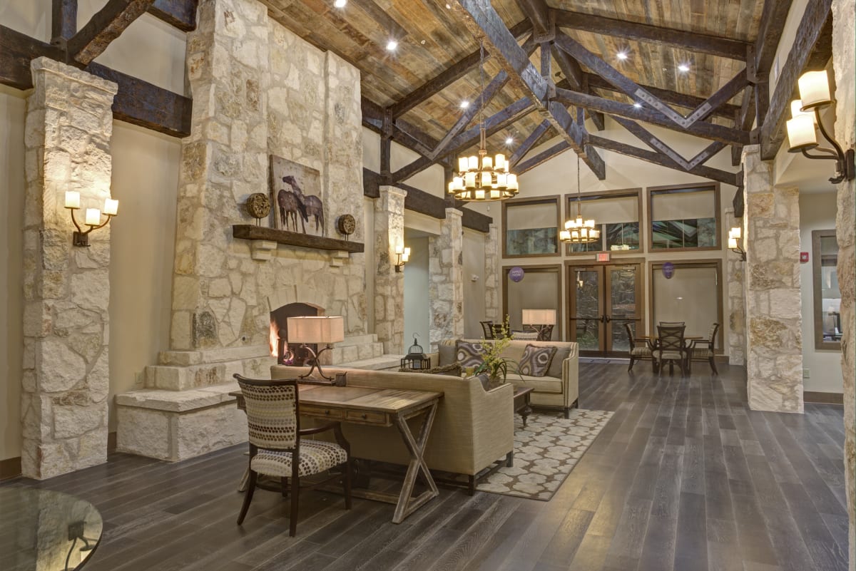 Lakeline East Apartments Image 3