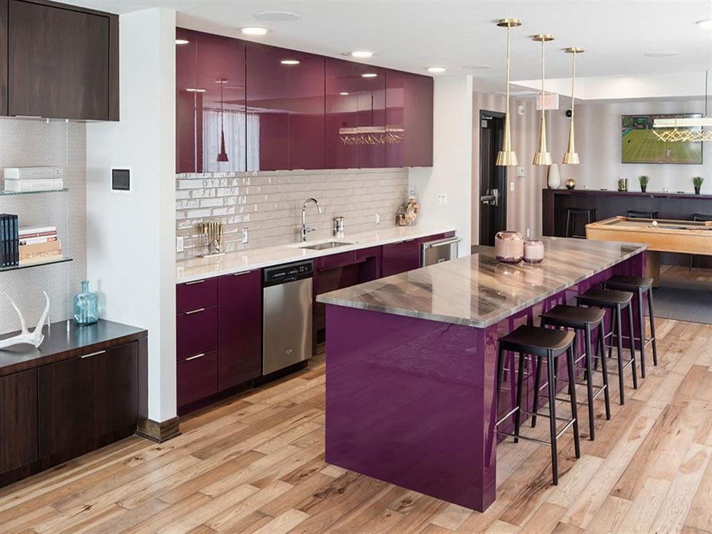 Foundry Lake Street Image 24