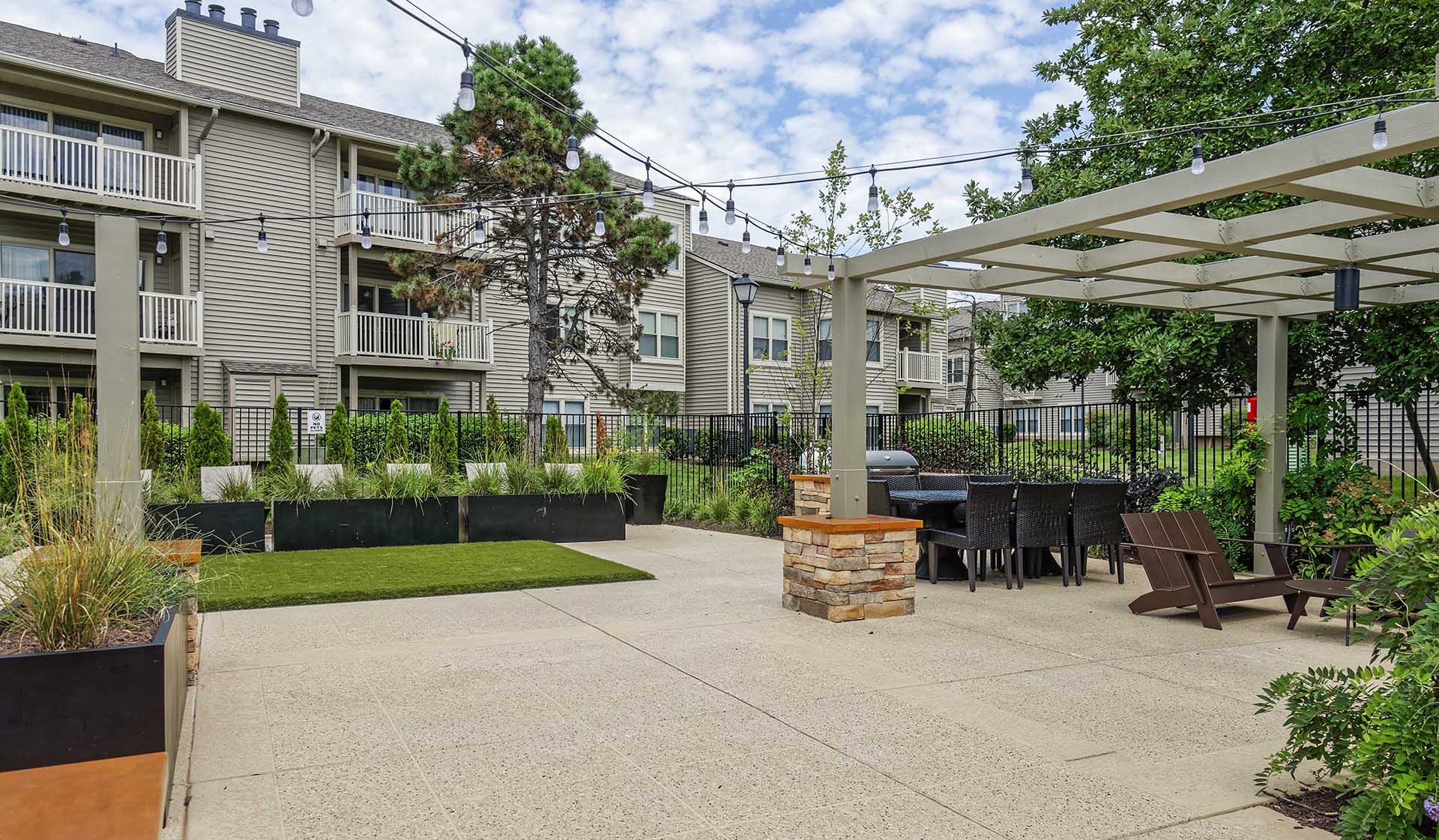 Hang out with friends in our 3-seasons grilling area