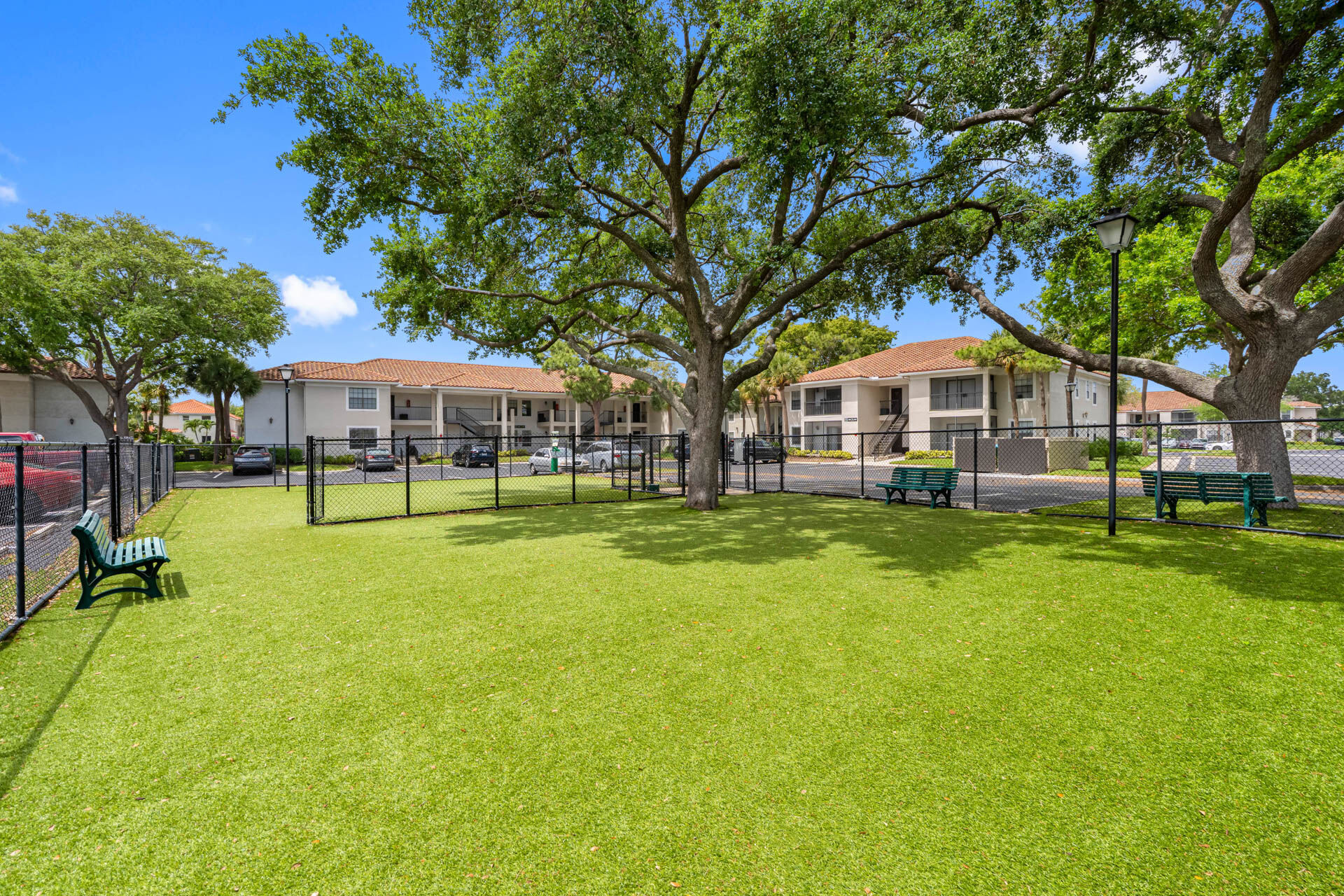 Mizner Court Image 37