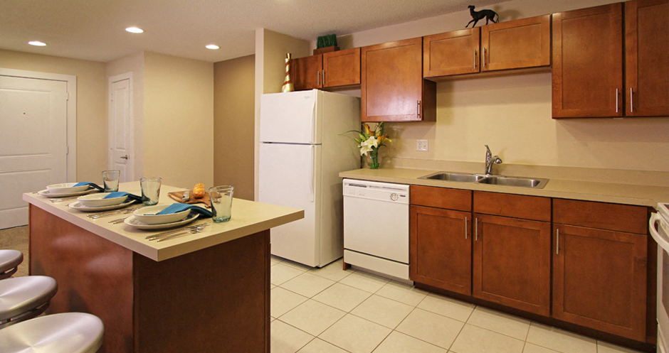 Alpine Village Apartments Image 18