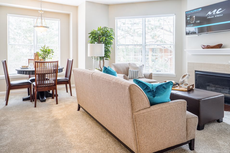 The Bluffs at Highlands Ranch Image 10