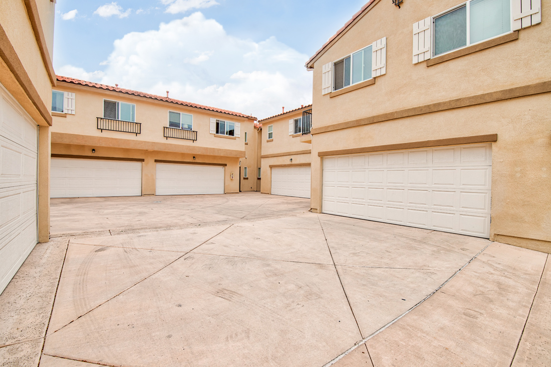 La Costa Bluffs Image 3