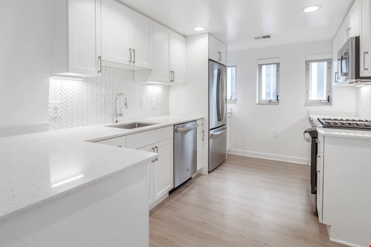 1800 Oak Image 13