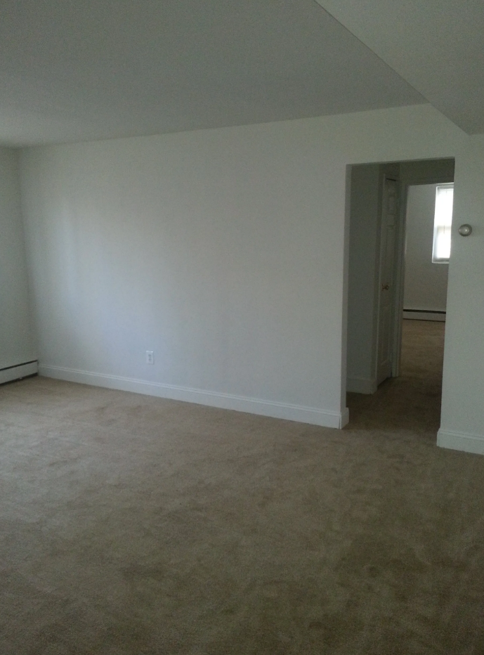 Spring Garden Apartments Image 4