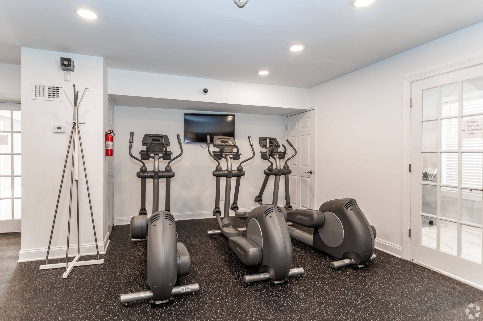  International City Apartments Image 13