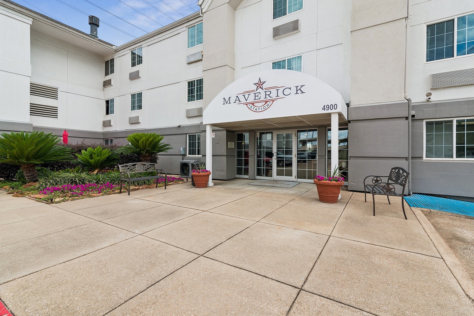 Maverick Station Image 21