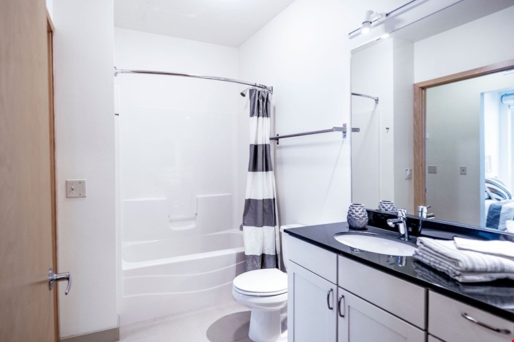 7West Apartment Homes Bathroom