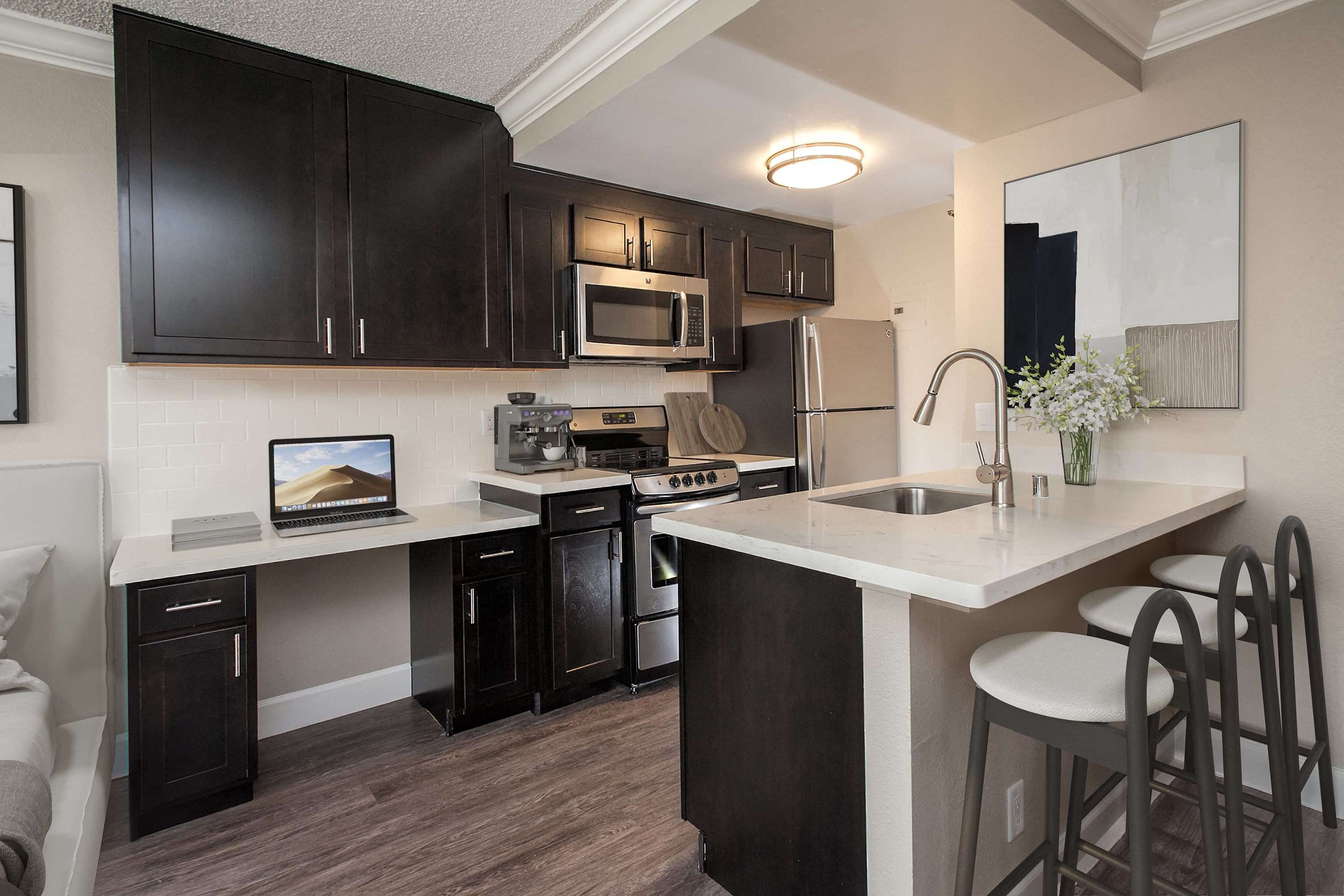 Tower 737 Condominium Rentals Image 5