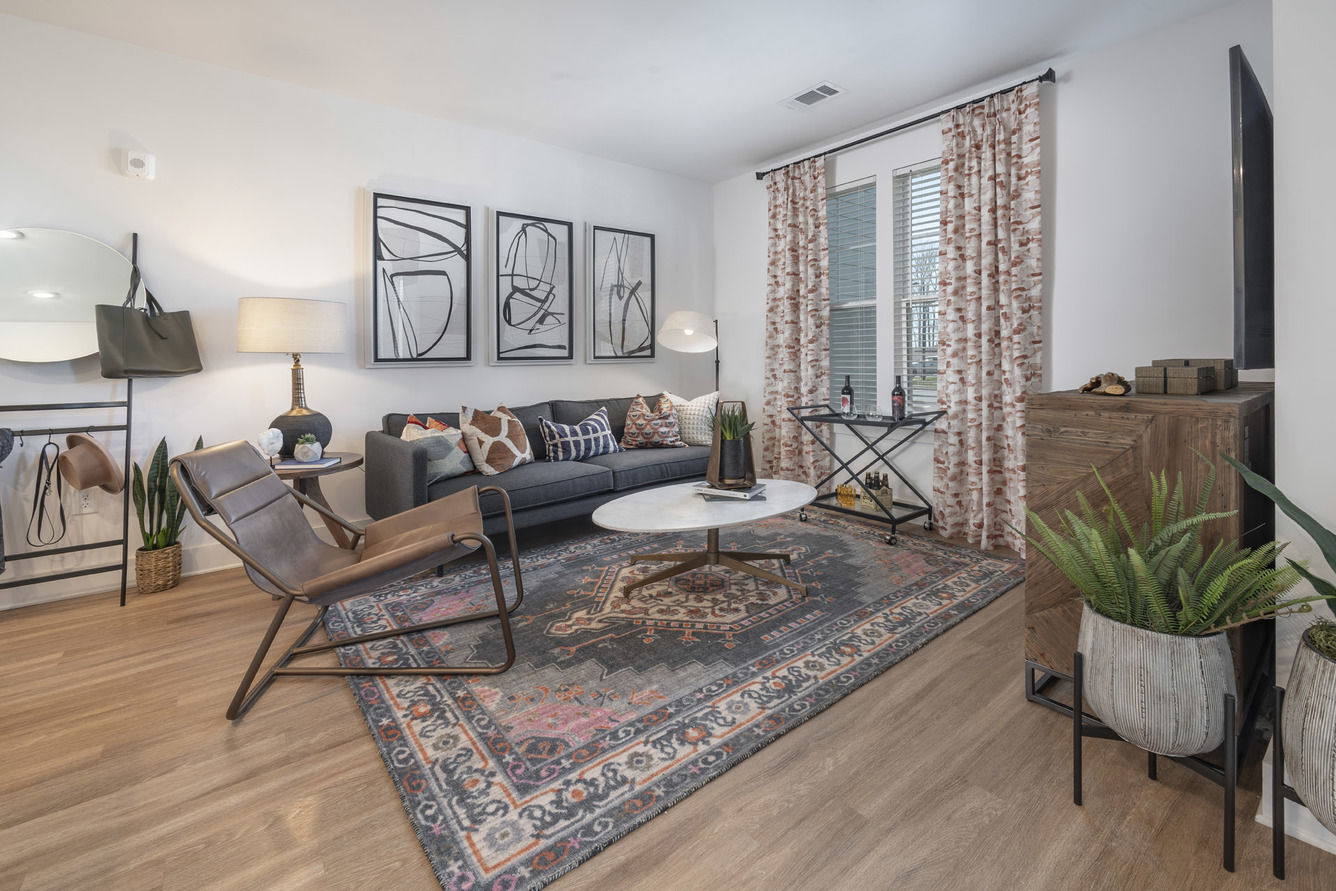 The Collins Apartments Image 16