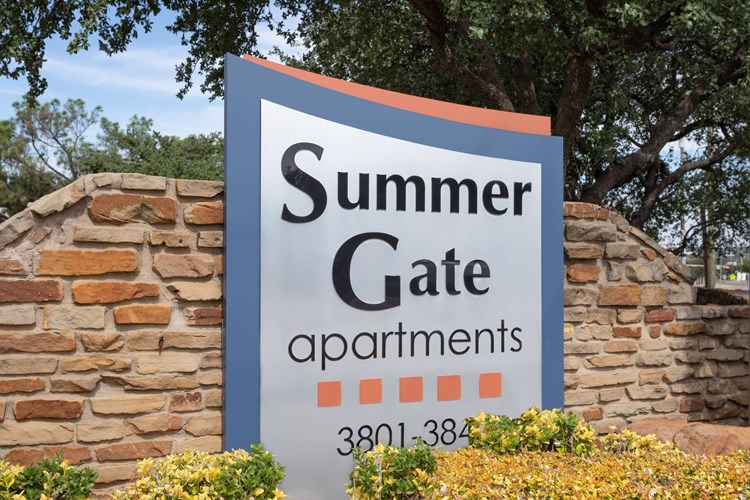 Summer Gate Image 5