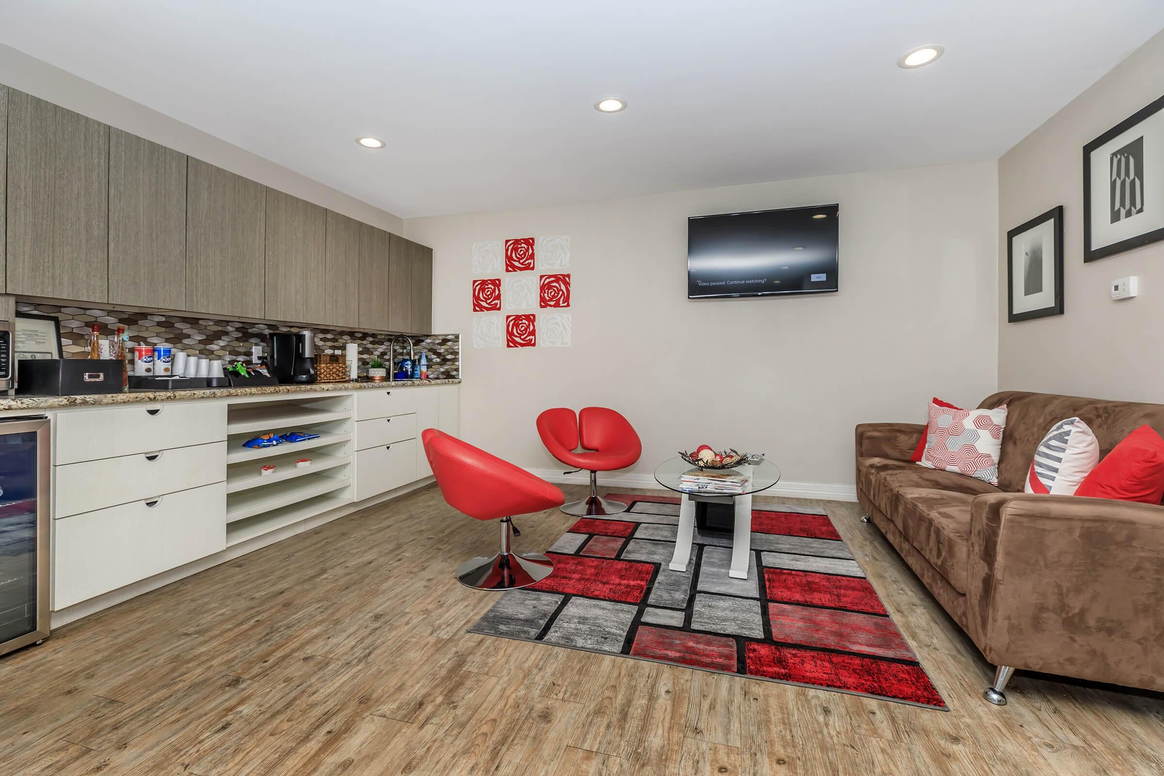 Synott Square Image 5