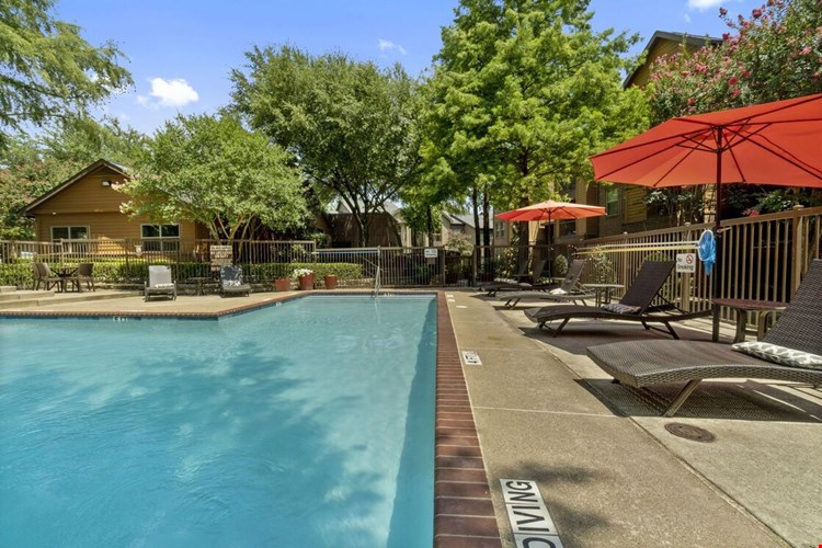 Larkin Apartment Homes Image 68