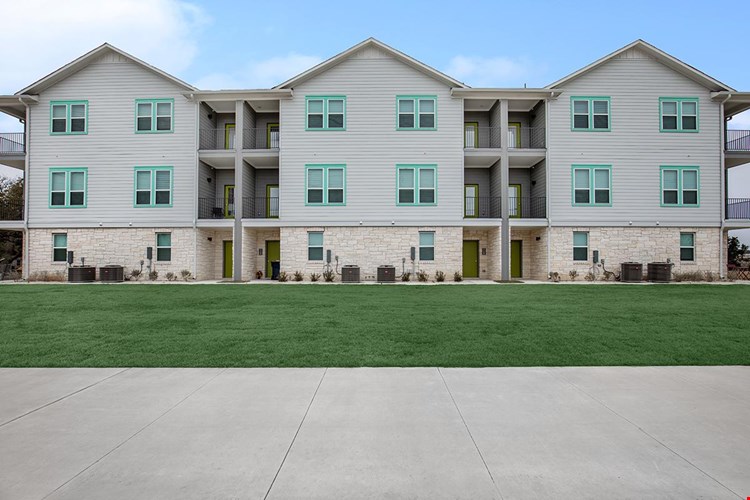 Trailside Oaks Image 26