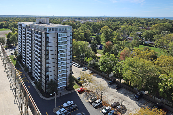 Water's Edge Image 20