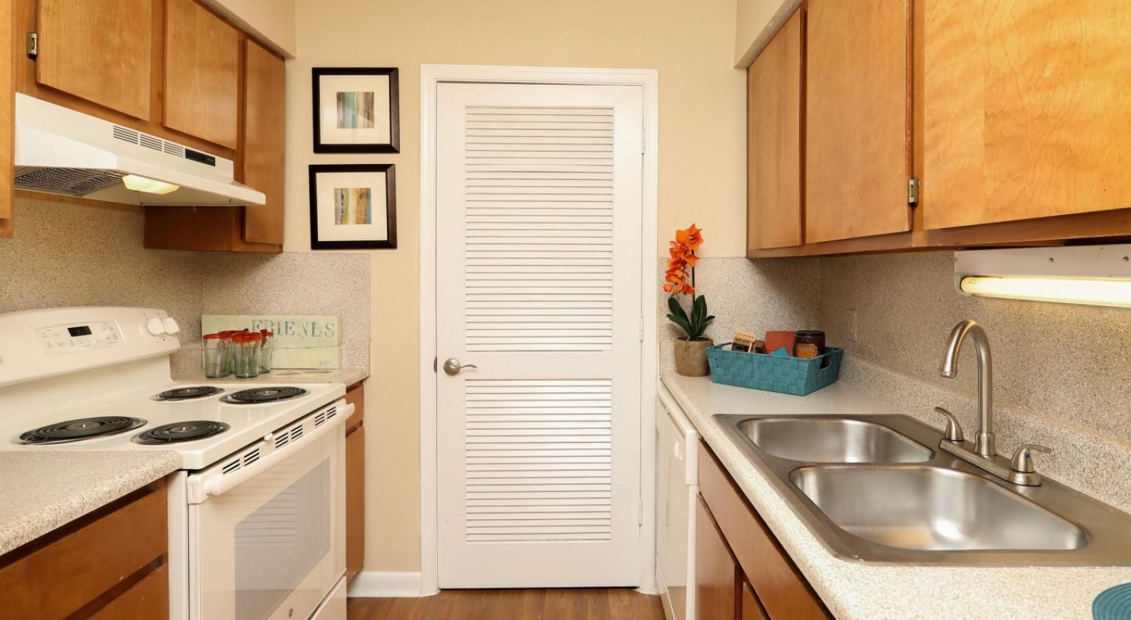 Hampton Woods Image 6