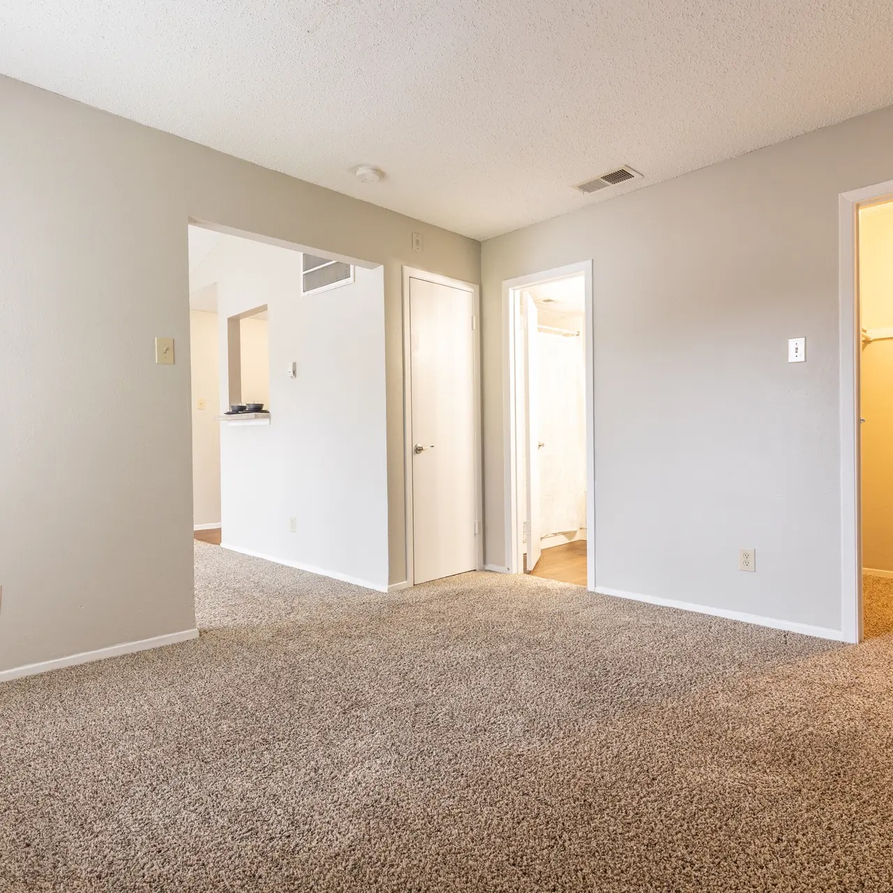 Clayton Pointe Image 20