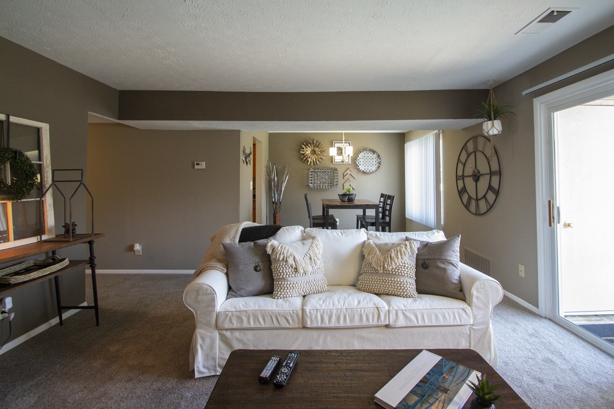 Deer Hill Image 43