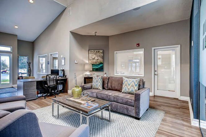 The Hamptons Properties Image 9