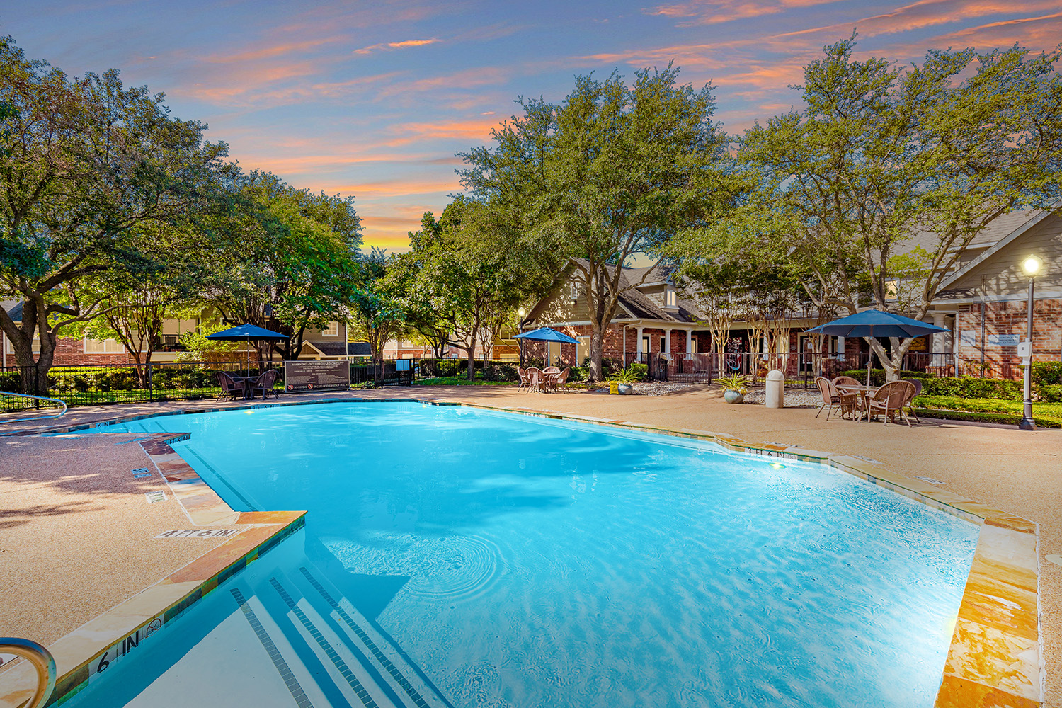 Residence at the Oaks Image 1