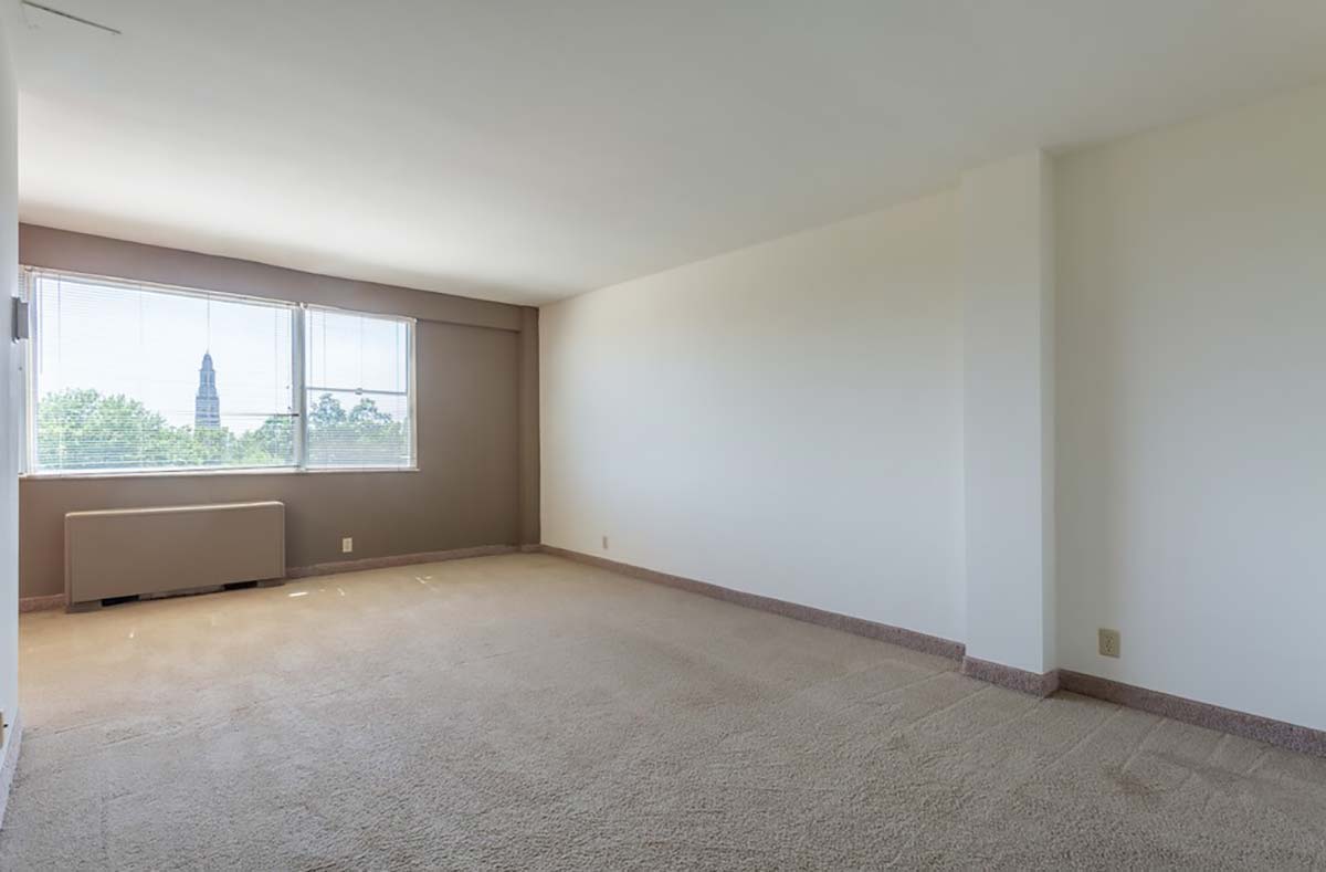 Waldorf Towers Apartments Image 10