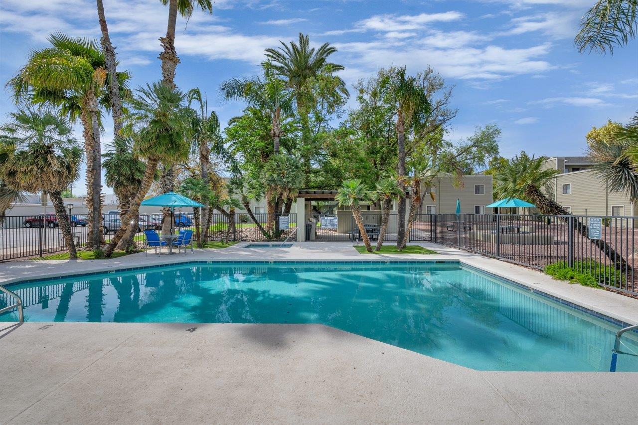 Deerfield Village Image 15