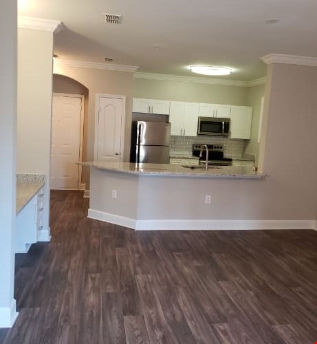 Orleans of Decatur Image 8