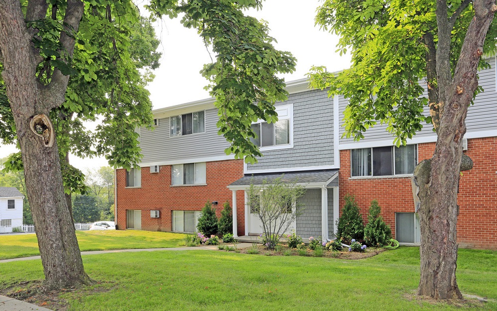 Forest Ridge Apartments Image 1