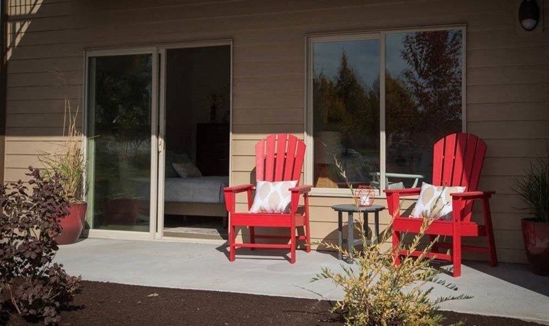 Bellevue Crossing Image 15