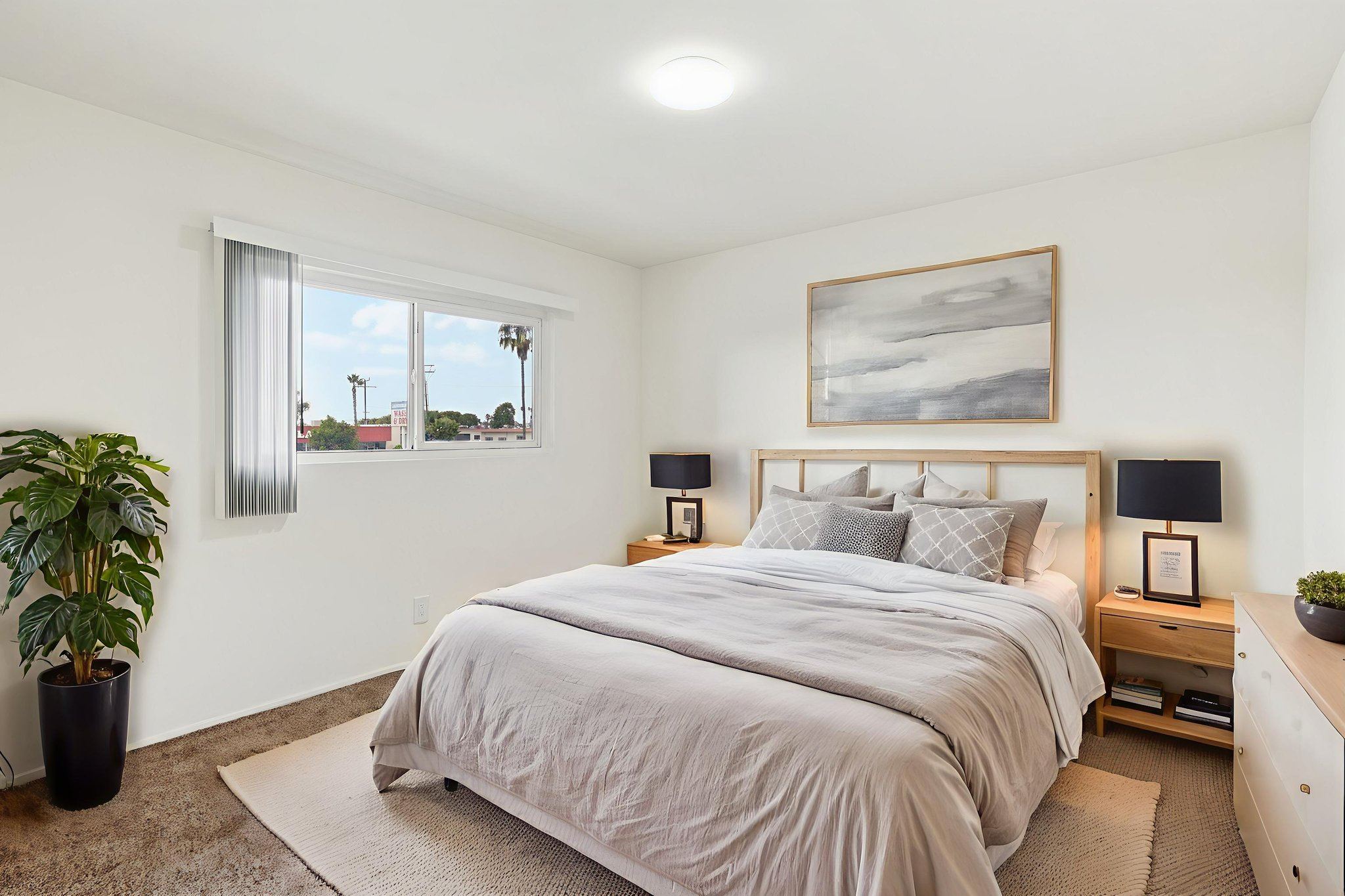 Crenshaw Manor Image 3