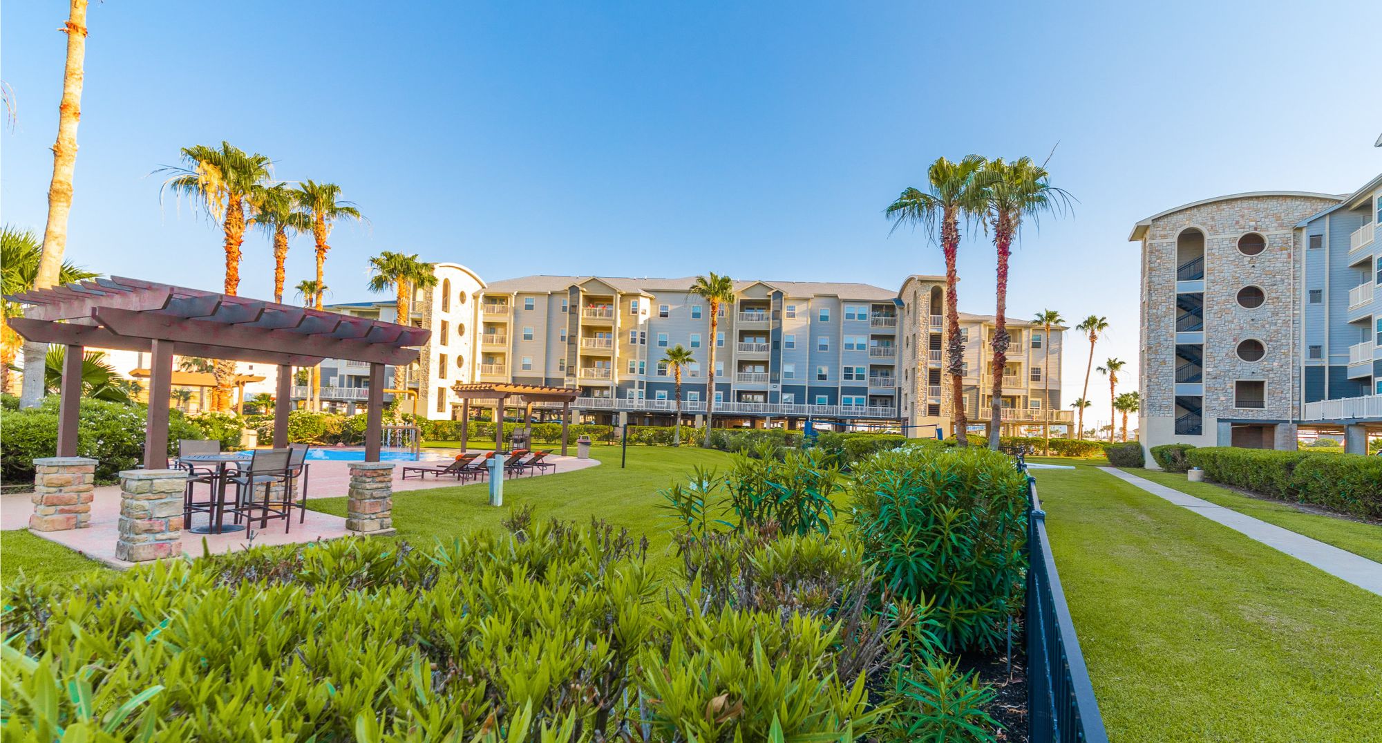 The Club of the Isle Image 10