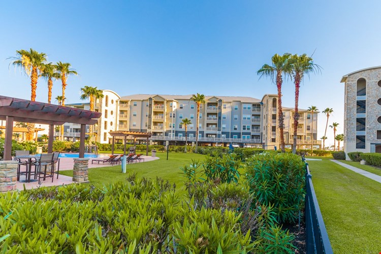 The Club of the Isle Image 10