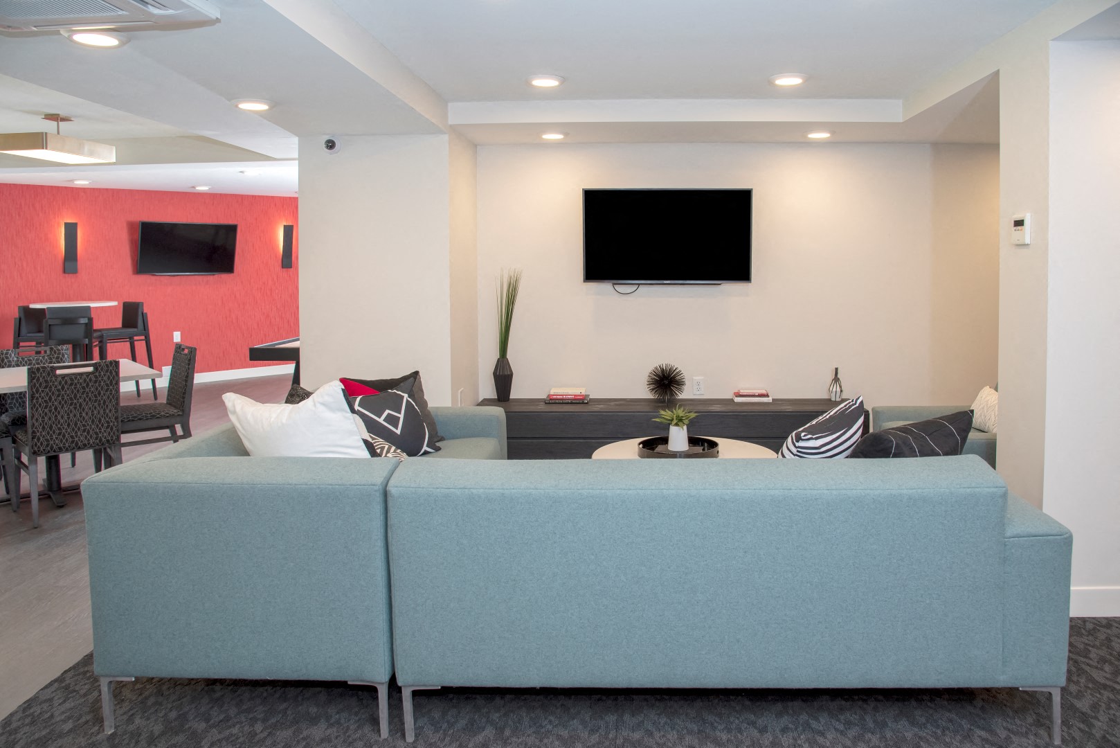 Eagan Place Image 13