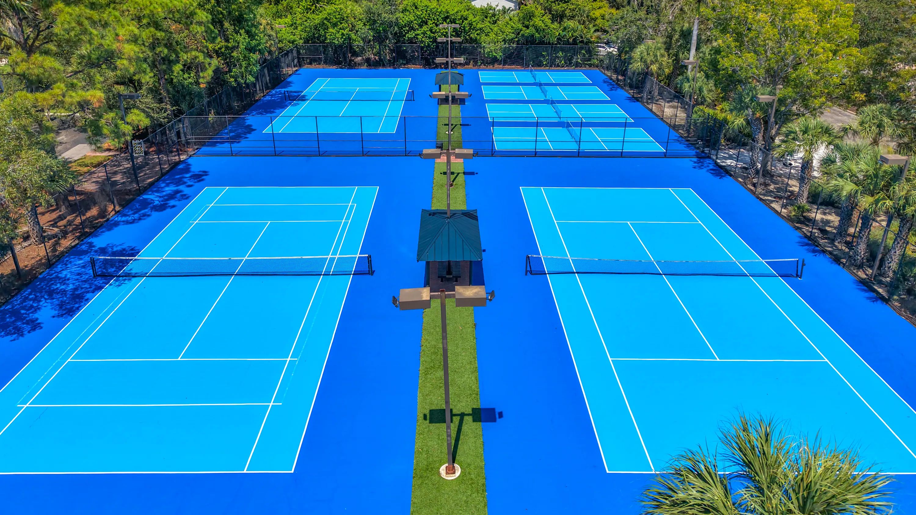 Whether you’re serving up a match or enjoying friendly doubles, our expansive tennis complex brings active living to life in Naples.