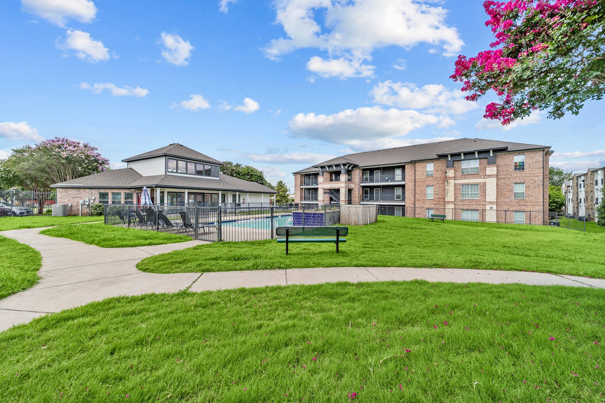 Harper Apartments Image 14