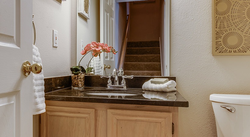 Walnut Square Image 7