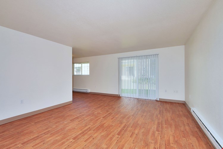 Market Place Apartments Image 18