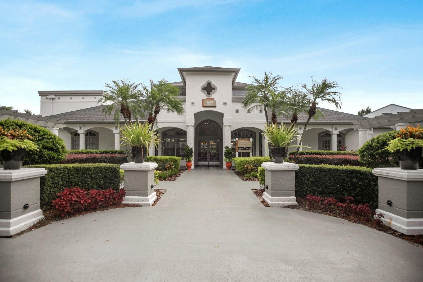 Arium Valencia Gardens Image 5