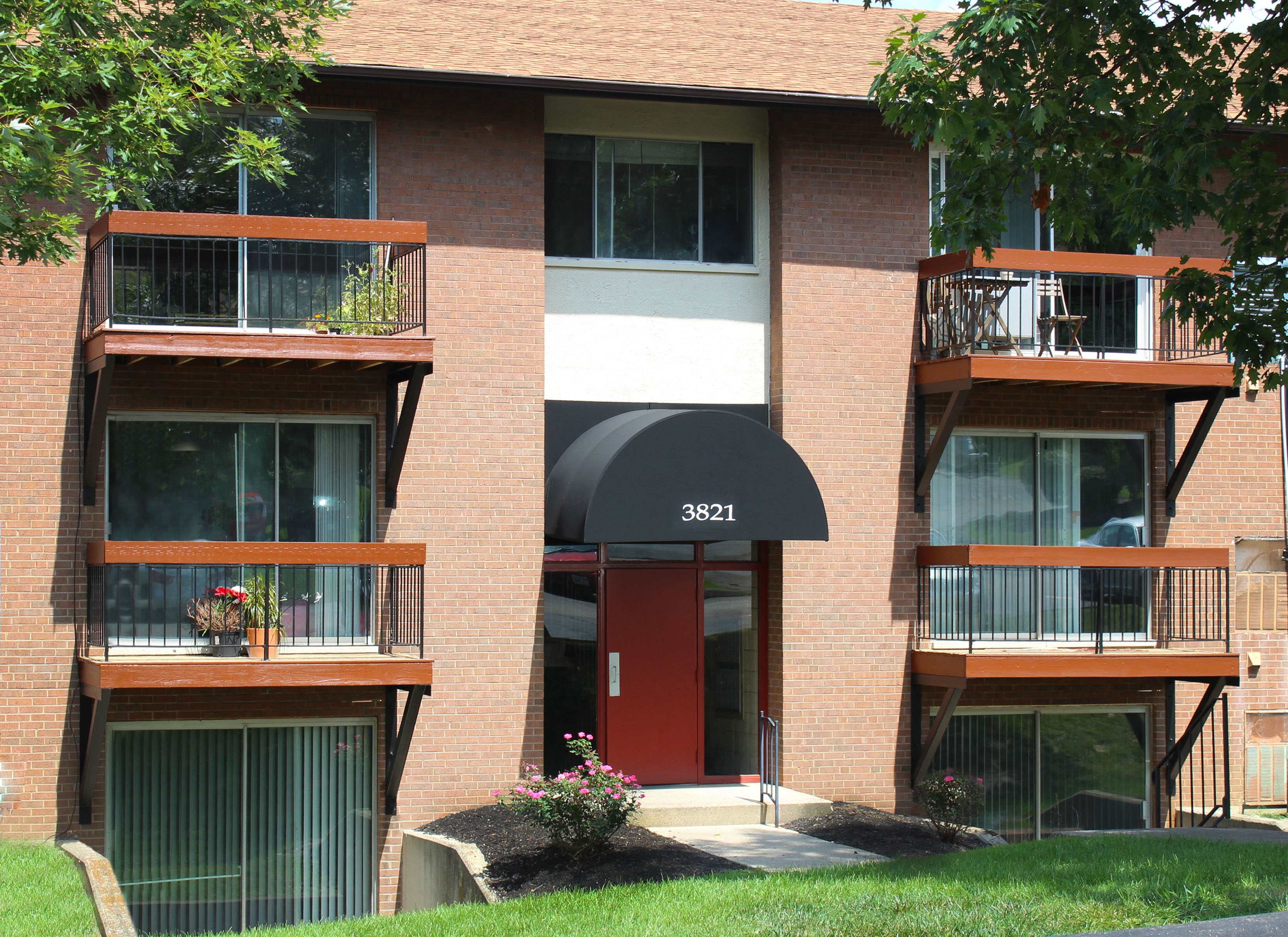 Fox Run Apartments Image 13