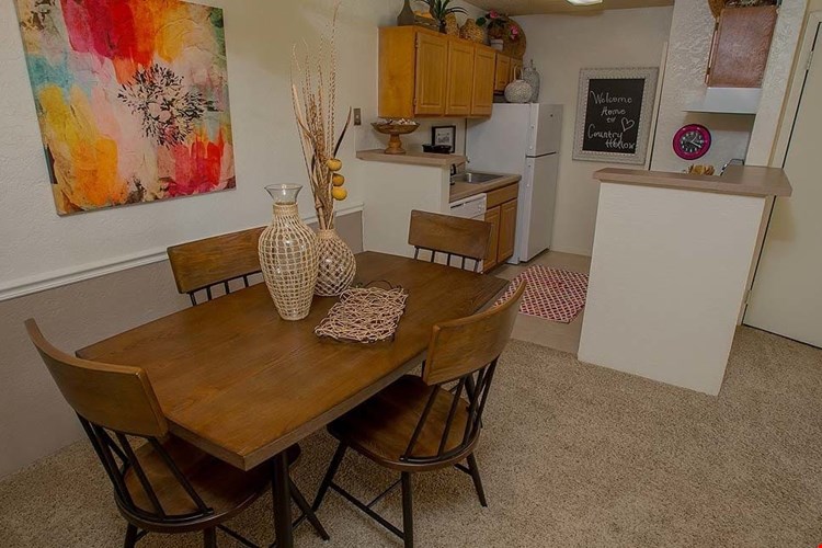 Country Hollow Image 8