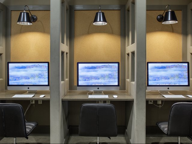 Platinum Shavano Oaks Apartments Image 33