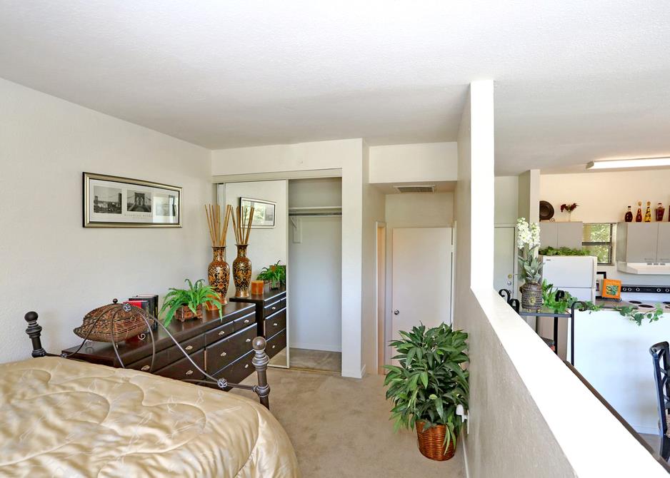 Mylo Apartments Image 4