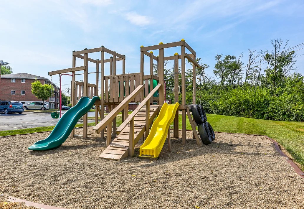 Four Seasons Image 3