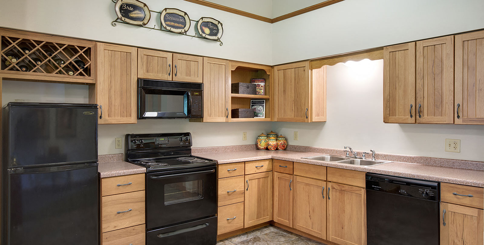 Beach South Apartments Image 2