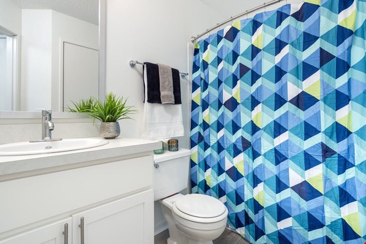 Fairlane Meadows Apartments and Townhomes Image 15