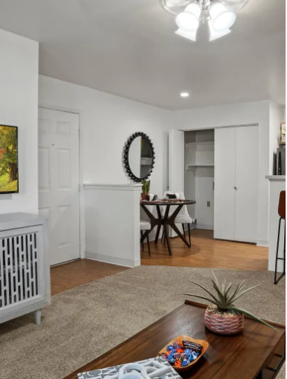 Acacia Park Apartments Image 6