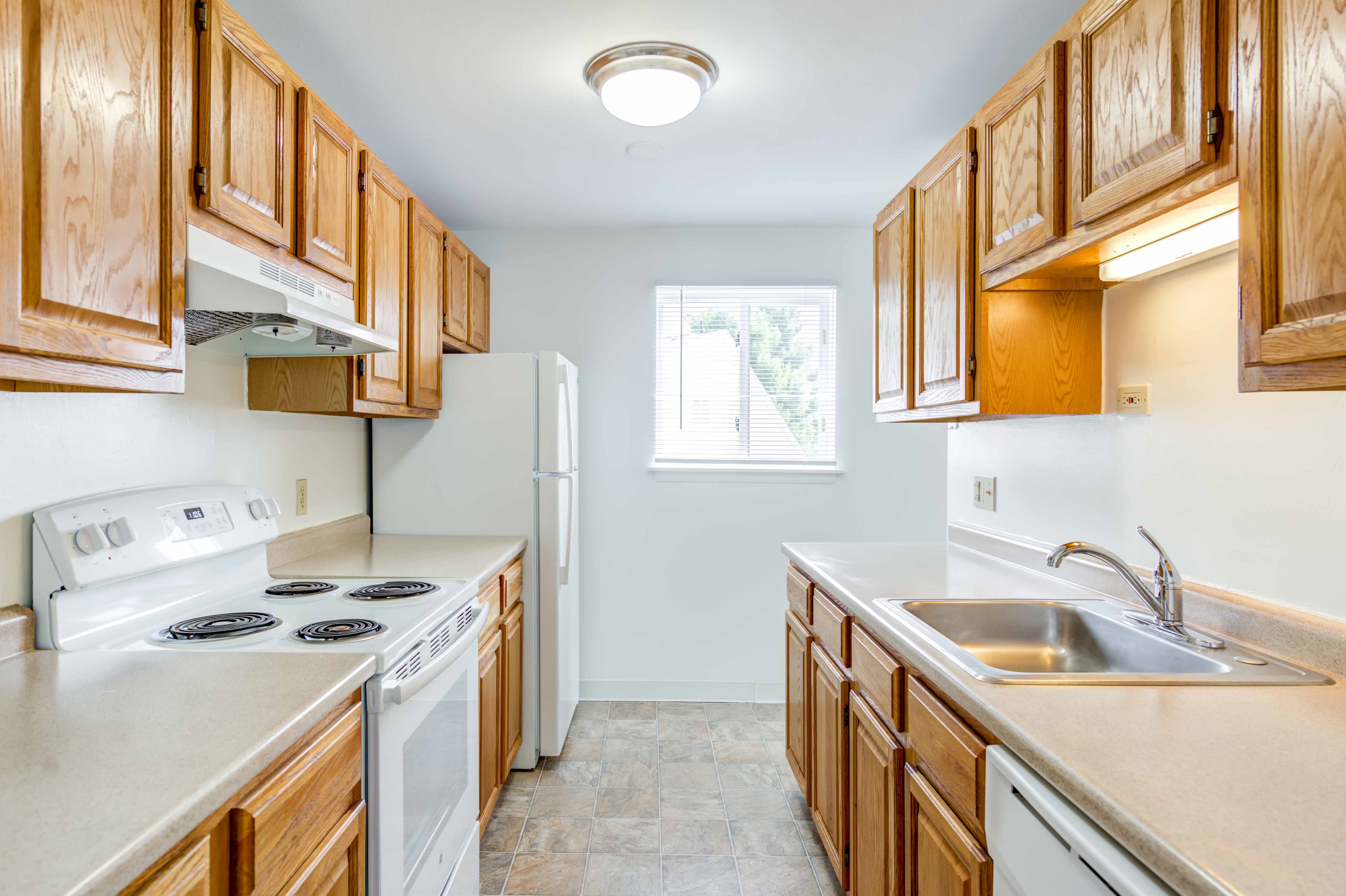 Winchester Park and Woods Image 16