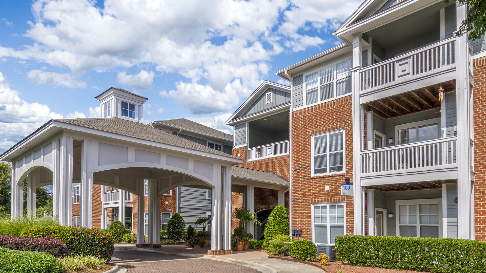 Camden Governors Village Image 37