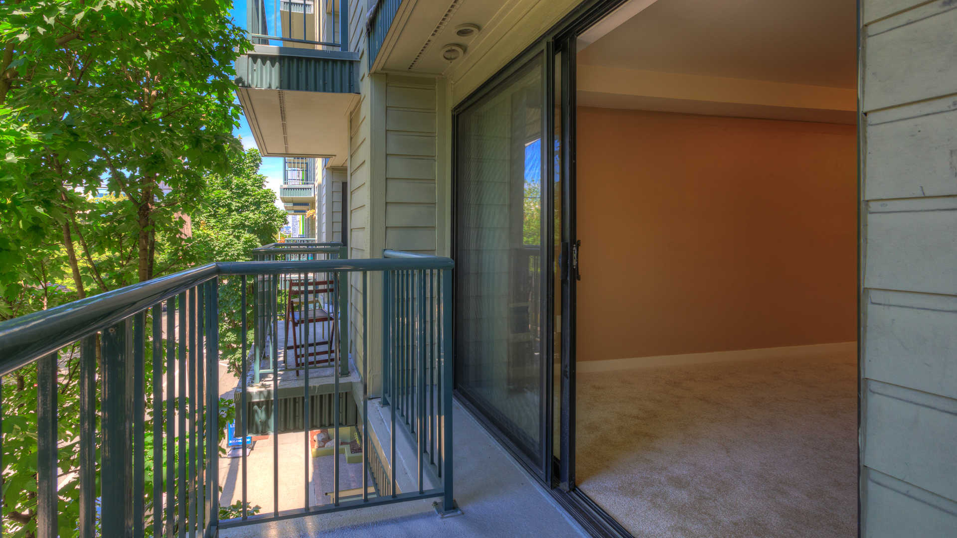 2300 Elliott Image 11