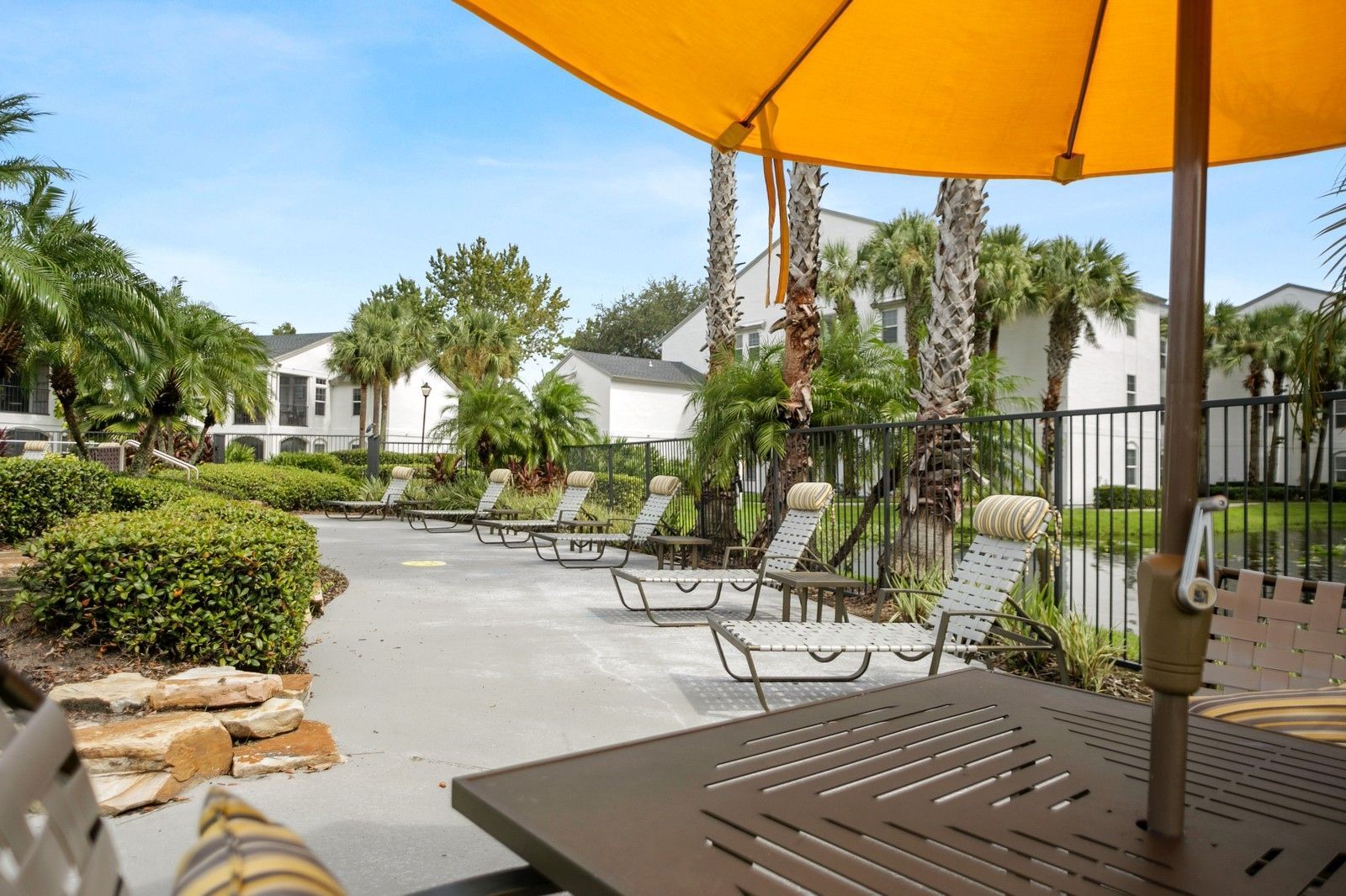 Arium Valencia Gardens Image 3